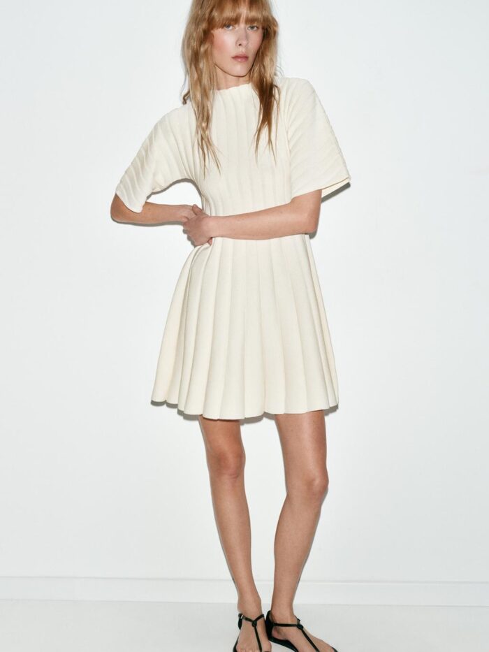 BALON KOLLU KISA FİTİLLİ TRİKO ELBİSE