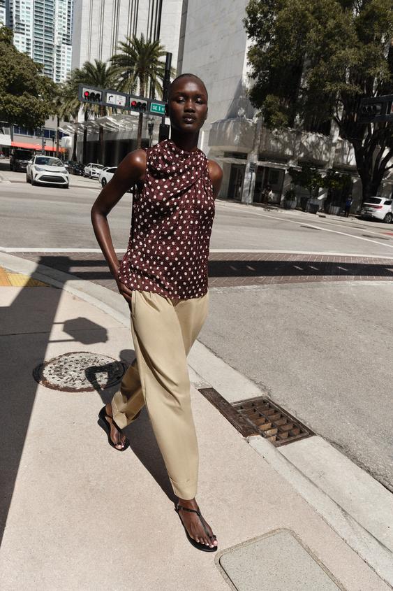 PUANTİYE DESENLİ BLUZ