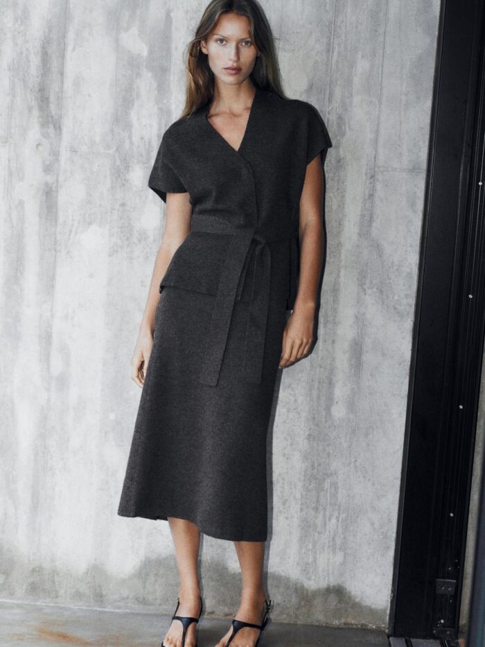 KEMERLİ TRİKO YELEK