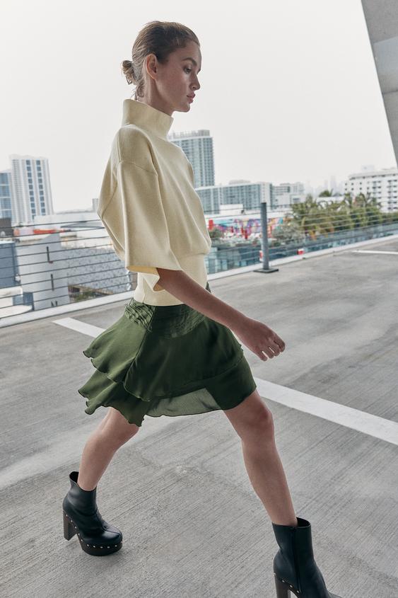 VOLANLI SATEN MİNİ ETEK