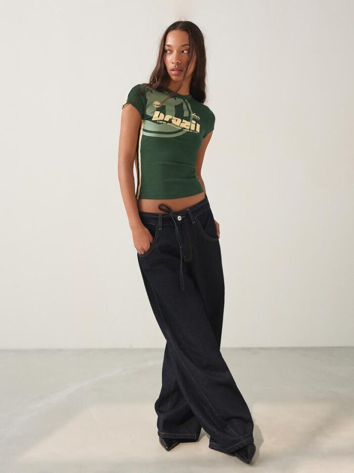 YEŞİL RENK KISA KOLLU SPOR BASKILI TİŞÖRT