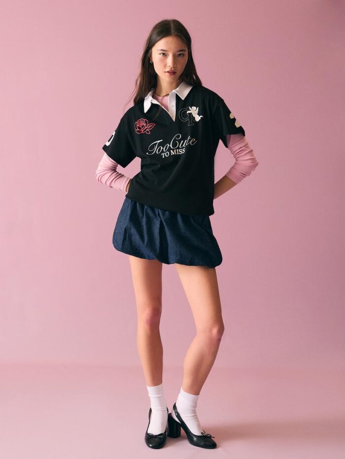 POLO YAKA TAŞ BASKILI T-SHİRT