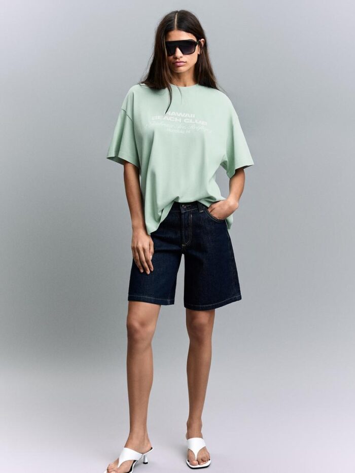 YEŞİL RENK KISA KOLLU BASKILI TİŞÖRT