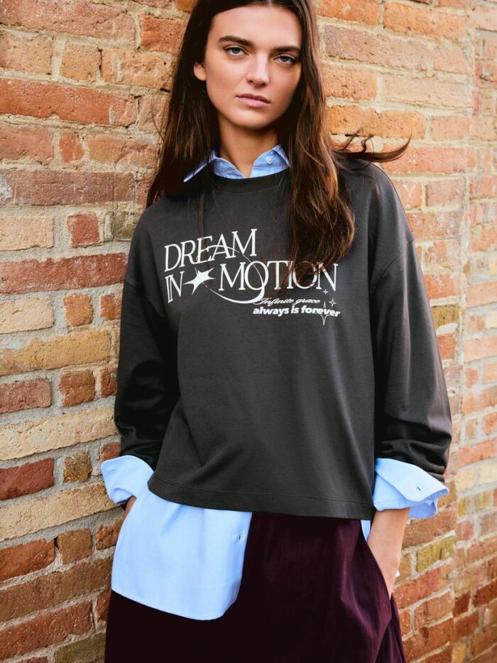 UZUN KOLLU DESENLİ OVERSİZE T-SHİRT