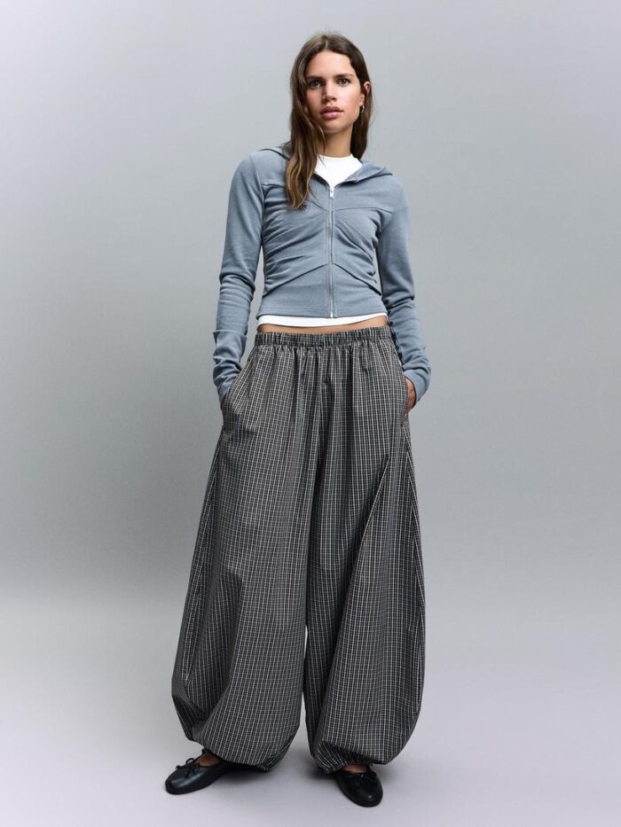 KAPÜŞONLU DÖKÜMLÜ CEKET