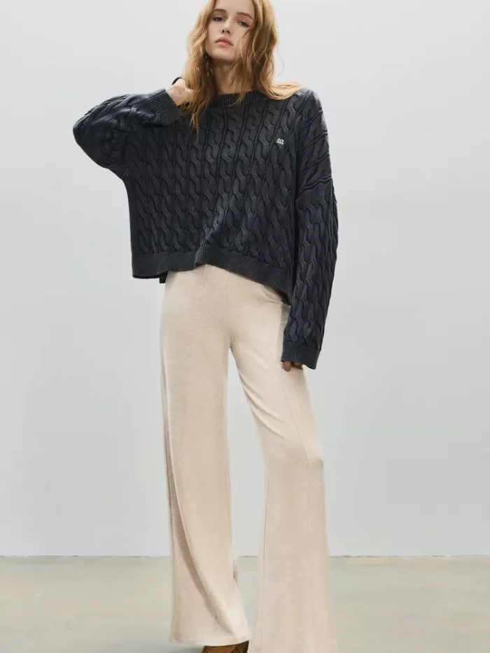 YUMUŞAK DOKUNUŞLU GENİŞ PAÇA PANTOLON