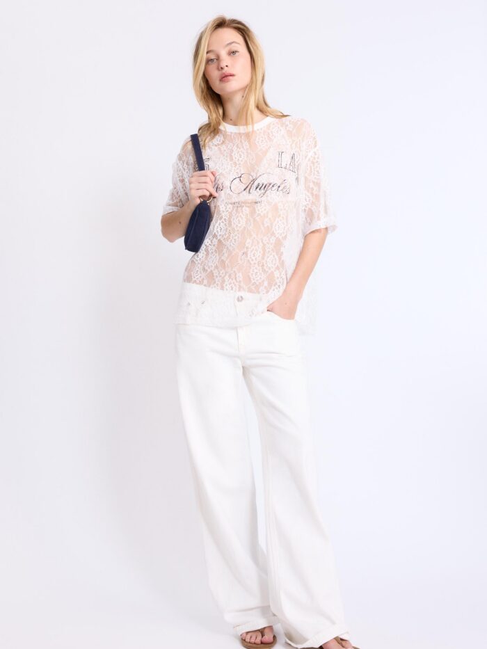 GRAFİK DETAYLI DANTEL OVERSIZE TİŞÖRT